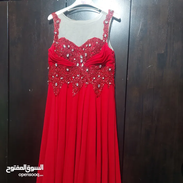 فساتين سهره مستعمله