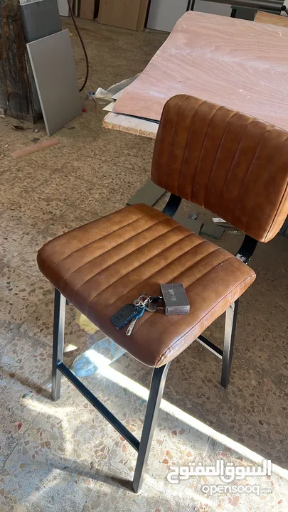 معدات كافي شوب كاملة للبيع مع ديكور وكنب شبه جديد استخدام 3 شهور