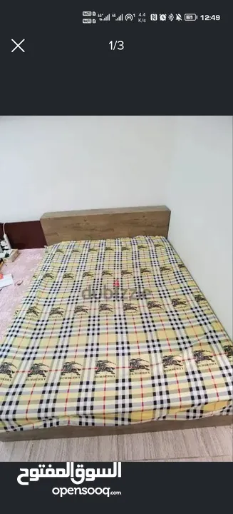 King size bed for sale.The bed is without any problems.The price of the bed is with delivery.