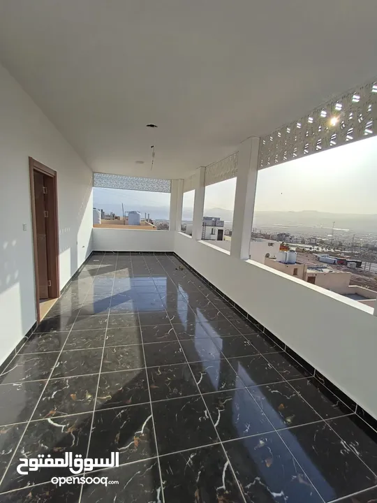 شقة فاخرة للبيع التاسعة ط3هندسي رواف 161اطلالة بحرية دائما