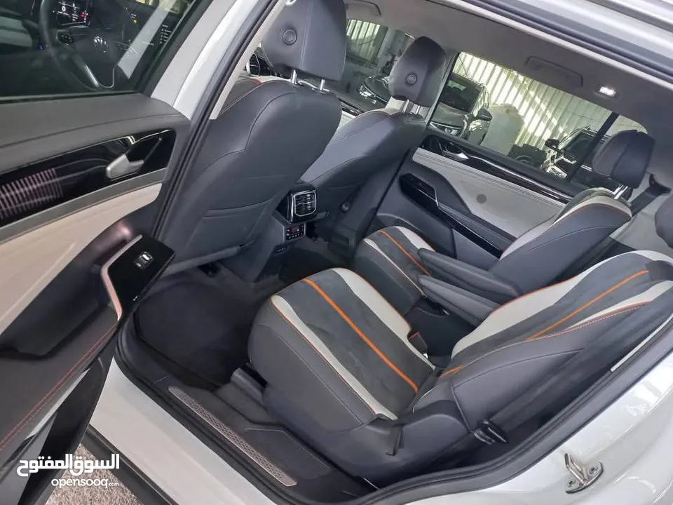 VOLKSWAGEN ID.6 PRO VIP 2023(فولكس فاجن )