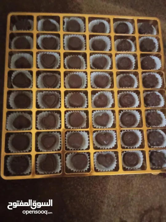 شكولاتة فاخرة بحشوات مميزة