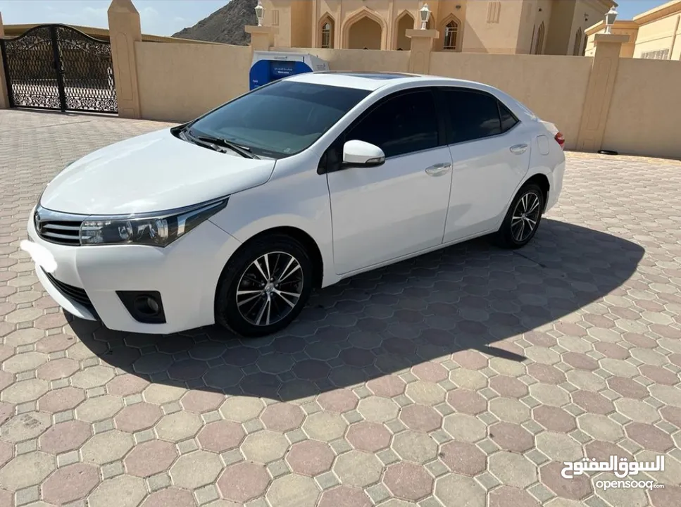 كورولا 2015 LIMITED للبيع من النوادر نظيفة جدا ممشى 115 الف فقط, Corolla 2015