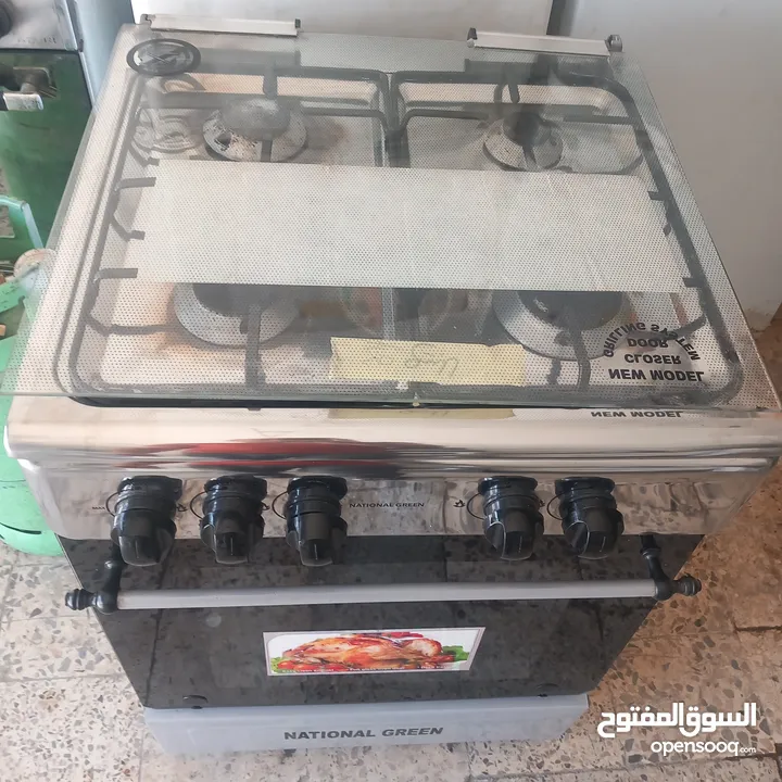 غاز اربع عيون شغال بحاله الوكاله مع.الفرن