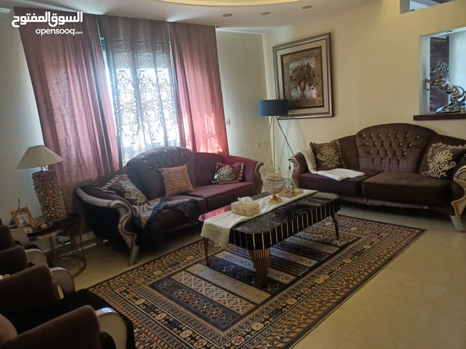 شقة مفروشة للإيجار