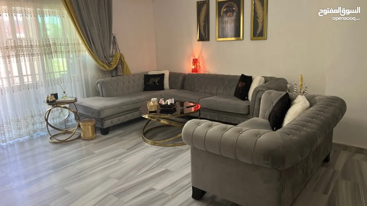 كنب قليل الاستعمال