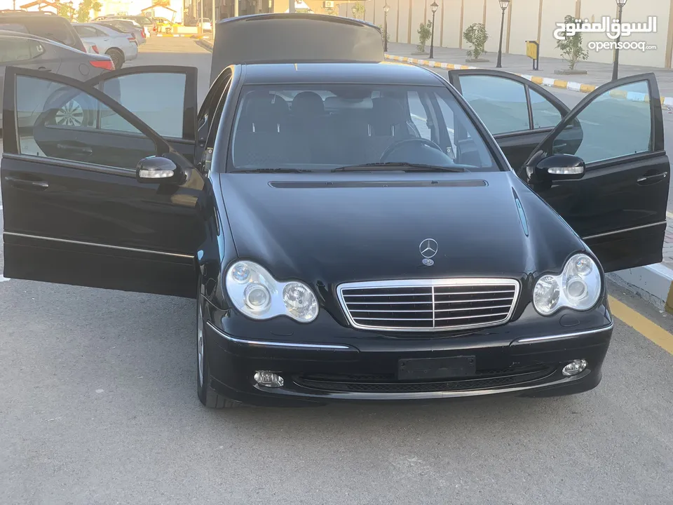 لبيع سيارات السويسرية مرسيدس c320البيع صك او كاش