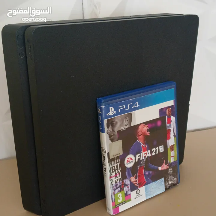 PS4 SLIM WITH FIFA 21 CD GAME