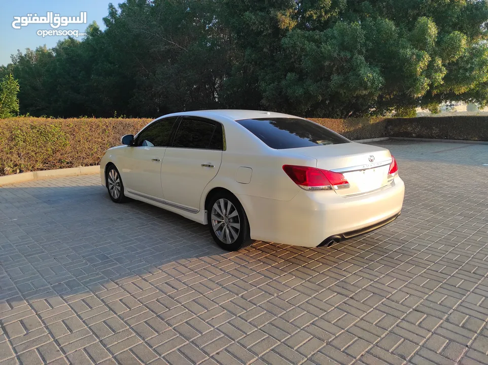 Toyota Avalon  2011 gcc Limited full opstions