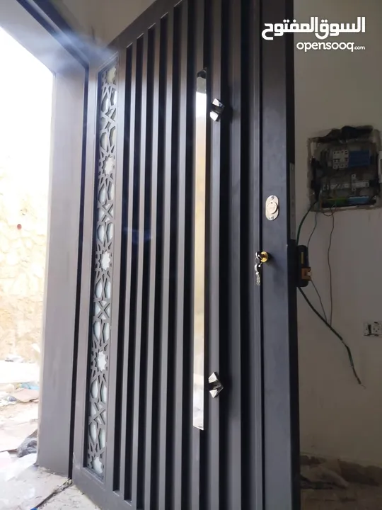 تفصيل ابواب وحراسات ودرزينات وكل شي يخص عالم الحديد