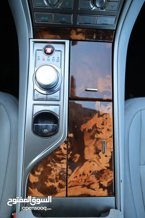 Jaguar XF 2009 3.0L    جاكوار xf 2009 وارد الوكالة / صيانة الوكالة  قاطعه مسافه 88 الف كيلو فقط