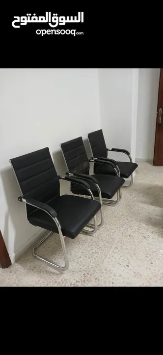 تشكيله كبيره وواسعه من الكراسي المكتبيه بأسعار تبدأ من 27 دينار