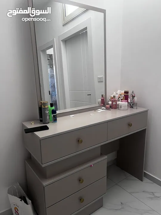 اثاث مستعمل شهرين