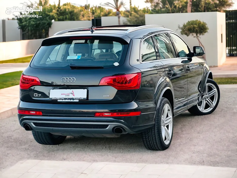 AUDI Q7 3.0 S-LINE  FULL OPTION  0% DOWNPAYMENT  GCC