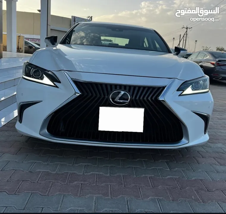 لكزس ES350 موديل 2020 أبيض