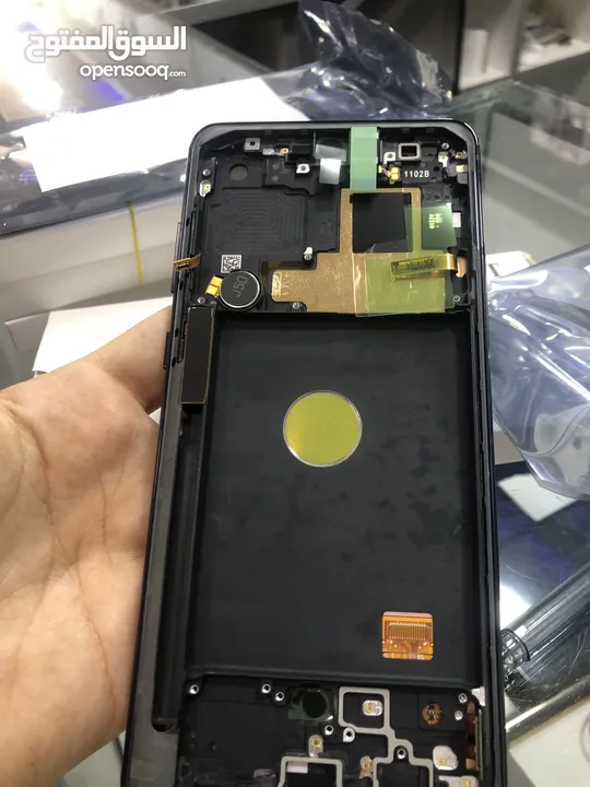 شاشة سامسونج NOTE 10 lite أصلي شركة 100% . SAMSUNG NOTE 10 LITE ORIGINAL LCD .