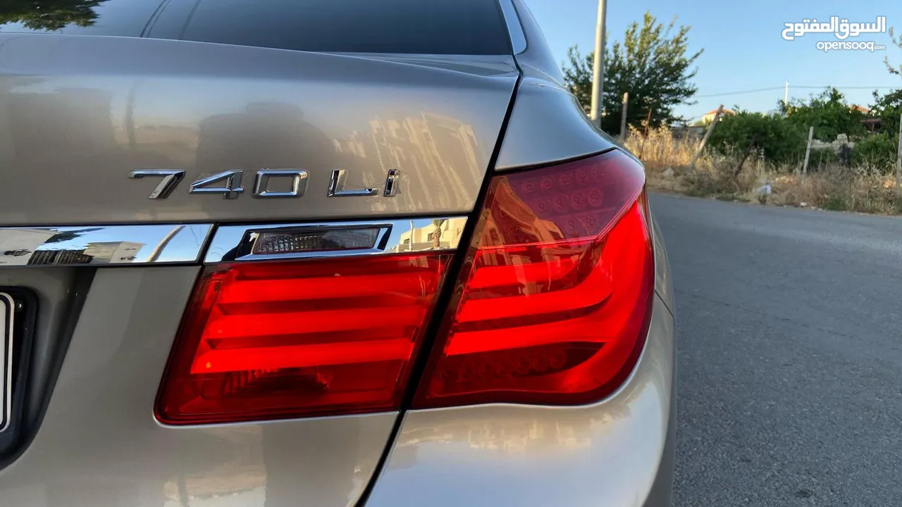 BMW 740LI  للبيع سياره فاخره ومميزه (الصور تتكلم)