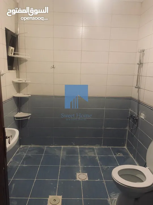 شقة مميزة للبيع في أم السماق الجنوبي - قرب جمعية خليل الرحمن 160م مع ترسات 90م