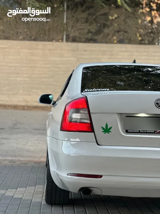 سكودا اوكتافيا رمش