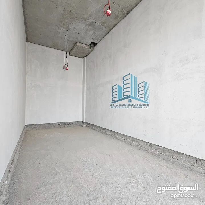 SHOP WITHIN A COMMERCIAL COMPOUND IN A PRIME LOCATION / محل ضمن مجمع تجاري