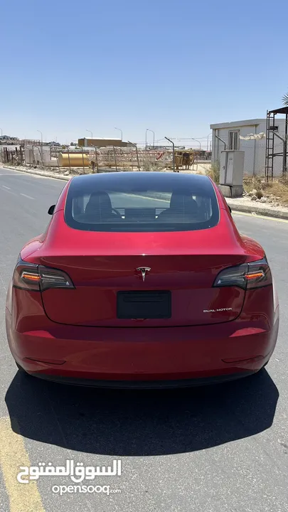تسلا موديل 3 لونج رينج دويل موتور بحالة ممتازة جداً فحص اوتوسكورB+