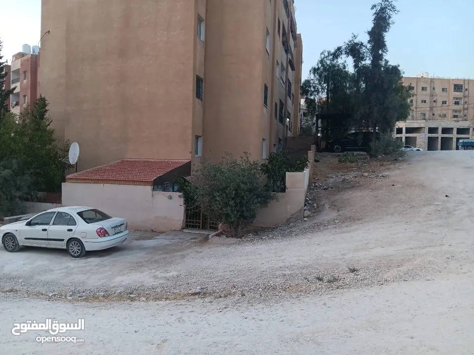 شقة بجبل طارق قرب دوار البقيع بسعر مغري