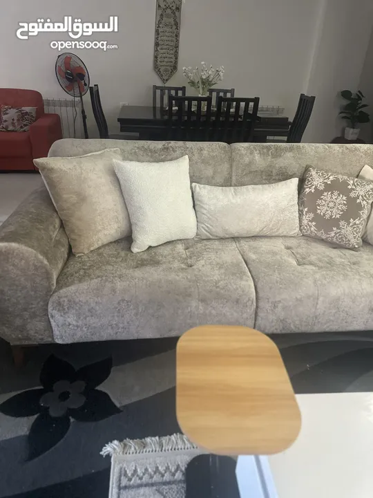 طقم جديد فخم وتقيل غير مستعمل للبيع