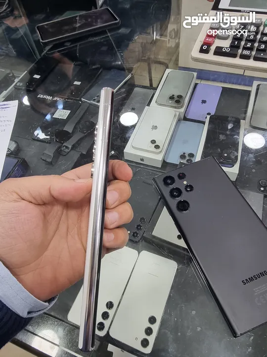 Samsung S22 ultra 256GB بحالة ممتازة