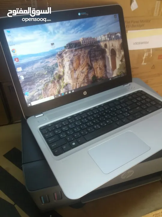 HP i5  كرتين شاشة
