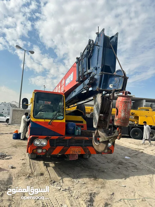 25 Ton crane for sale