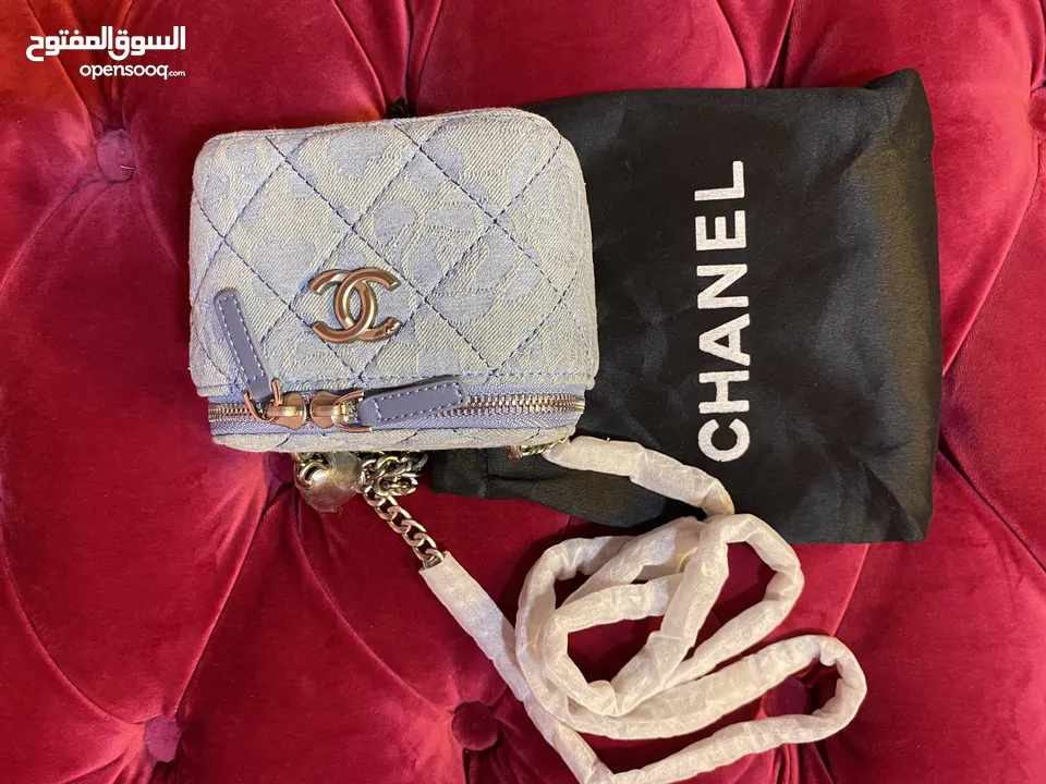 حقائب ديور، لويس فيتون، شانيل، جوتشي، بربري