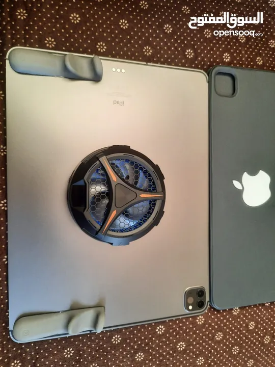 للبيع iPad pro  الجيل الرابع 2021 (12.9) إنش بدعم شريحه خط
