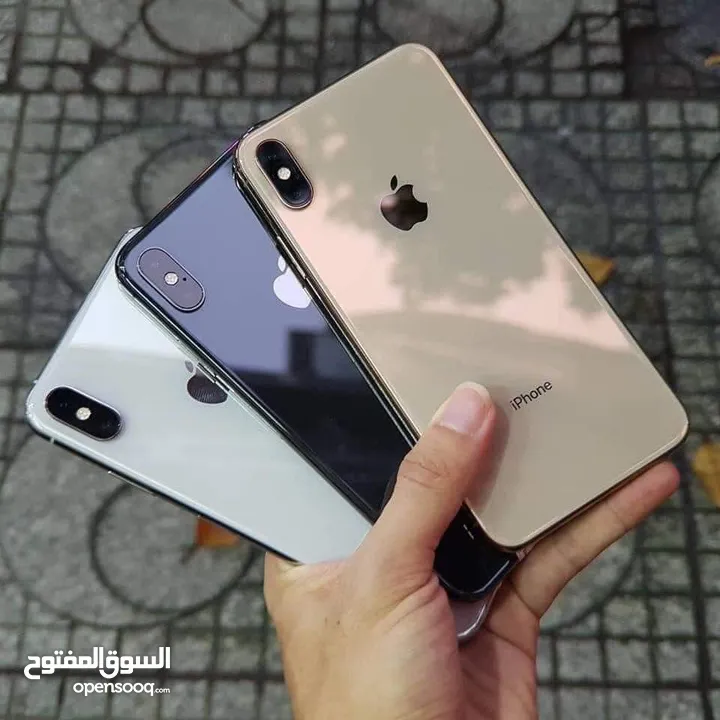 ايفون Xsmax اصلي نموذج M جيجا 64 مغير شاشه اصلي بطارية 79 هدية كفر ولزقة وشاحن الاصلي متوفر توصيل