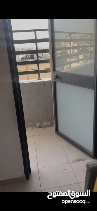 شقه للبيع شارع 22