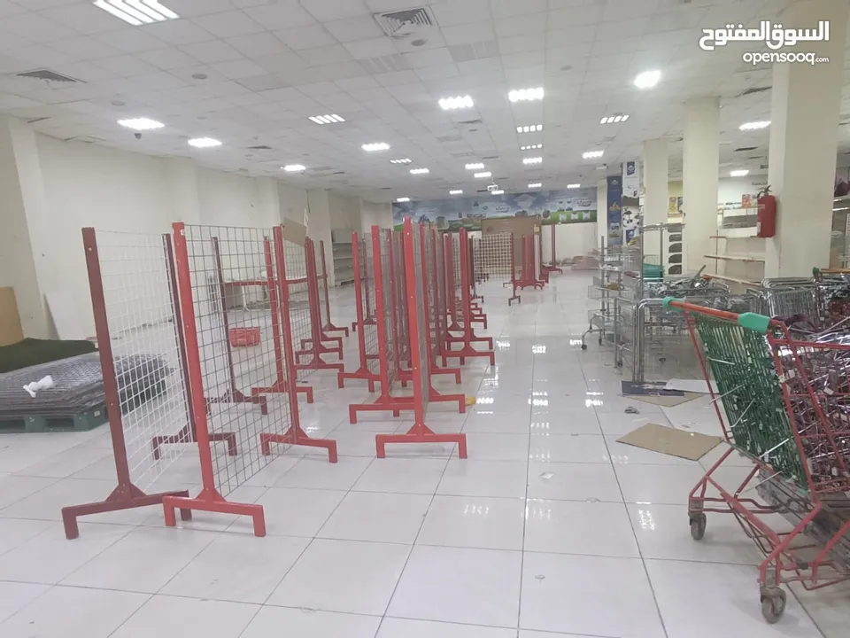 فرصة لا تتكر اغراض كاملة لمحل هايبرماركت  Unrepeatable opportunity compete Hypermarket fixtures