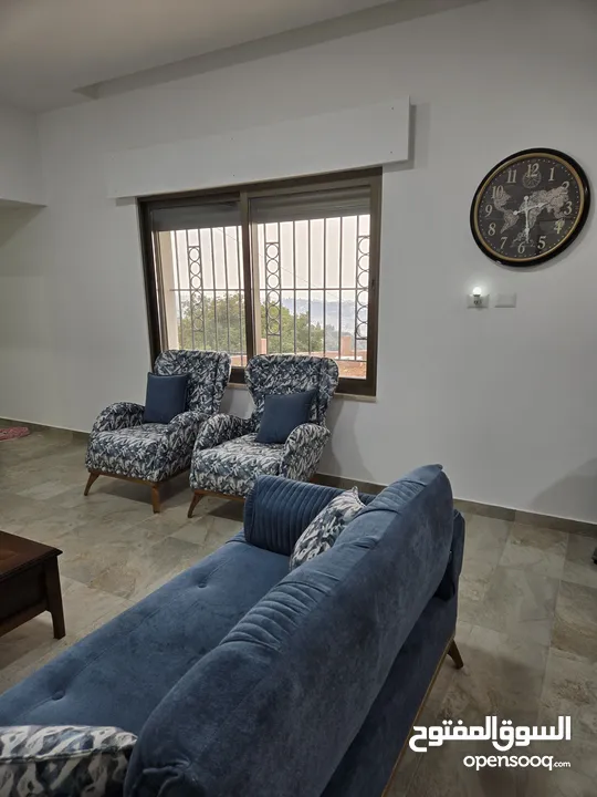 بيع بيت مستقل (فيلا) بالسلط  دعم الغزالات ,ام جوزة، تشطيبات فاخرى، بناء 230م ترسات 400م ,900م ارض