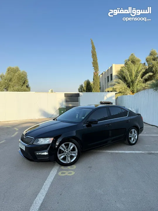 سكودا اوكتافيا  اتوماتيك بنزين اصل برايفت