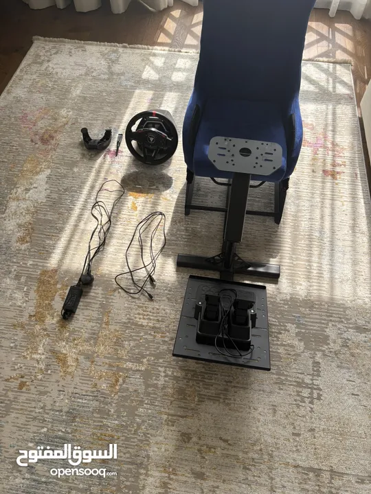 sim racing setup -brand new- no damages and no scratches at all !! (price is negotiable)