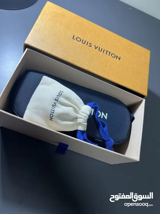 نظارة  LOUIS VUITTON اصلي