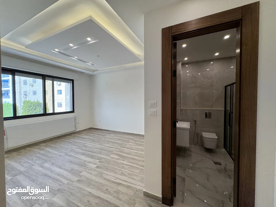 شقة مميزة باجمل مناطق النخيل مساحة221م طابق اول بتشطيبات مميزة