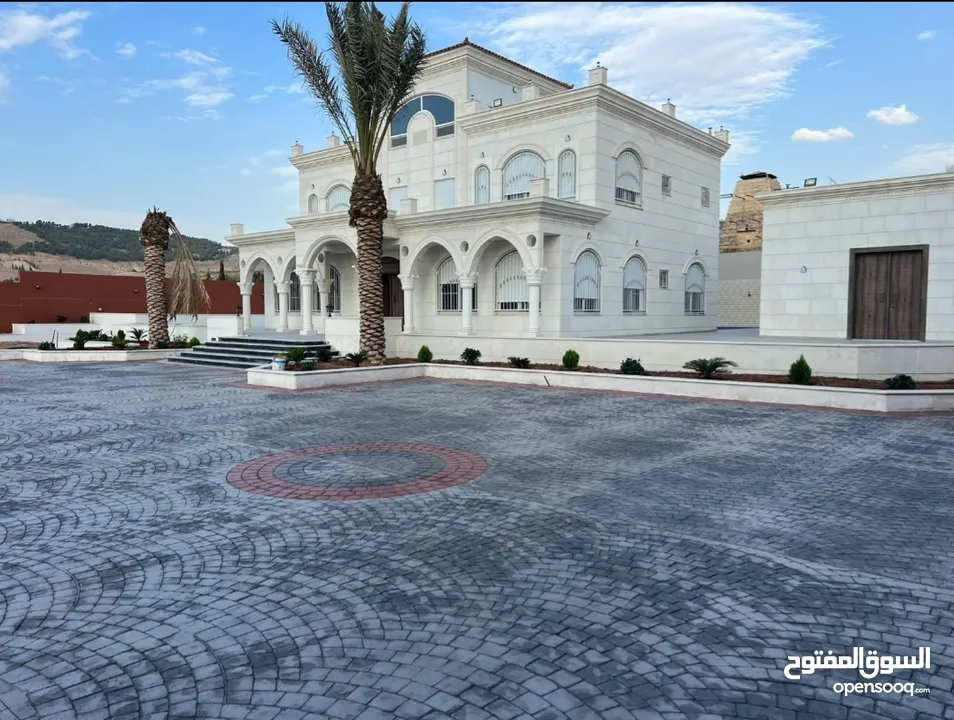 مزرعة للبيع