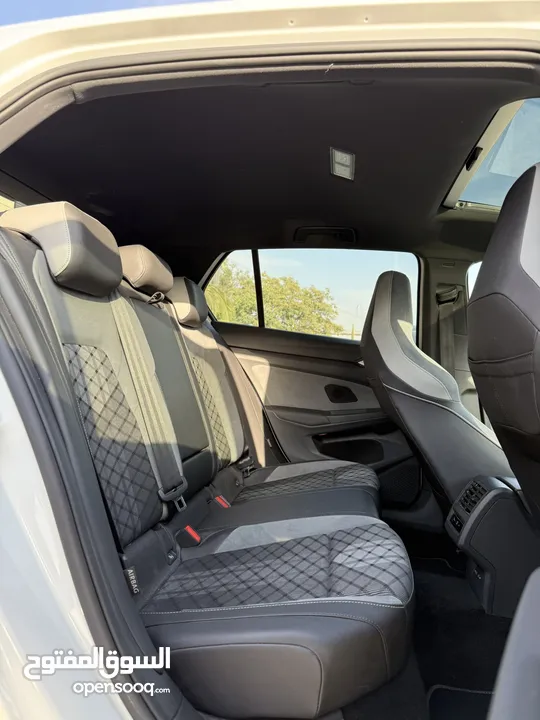 جولف RLine ترخيص 2022 محرك 1500 بنزين 150 حصان