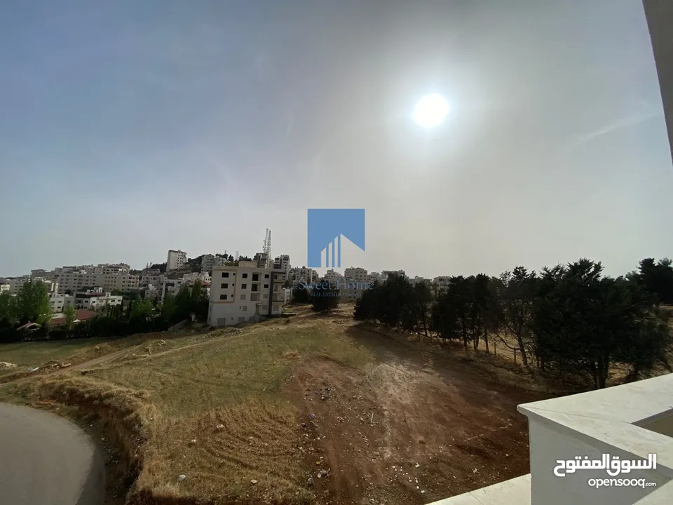 شقة فاخرة للبيع في خلدا  - خلف بردايس وقرب المدارس المستقلة طابق ثالث 145م مع روف 160م لم تسكن