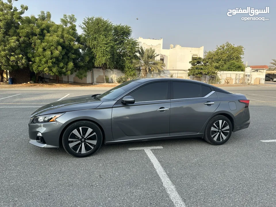 Nissan altima 2022 SV GCC Grey