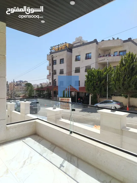 شقة فاخرة للبيع في خلدا  - خلف المستشفى السعودي طابق ثاني 210م تشطيب سوبر ديلوكس لم تسكن