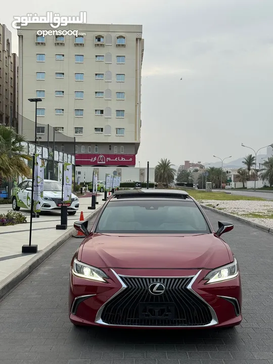 قمة بالنظافة Lexus ES 350 2019 بانوراما فل اوبشن و بسعر مناسب جدا