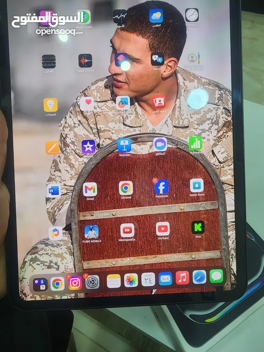 ipad pro m4 11 inch (91) معاه كفر والكرتون  بطارية   مستخدددددم شهور وكفالته ما زالت سارية  وقلم