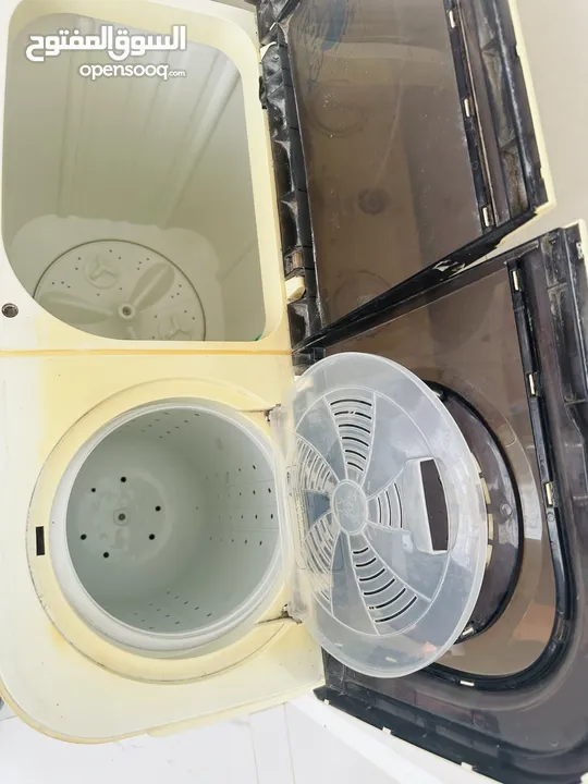 GEEPAS Washing and dryer machine