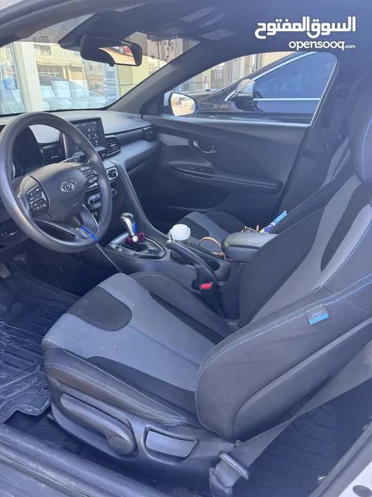 Hyundai 2019 veloster good condition