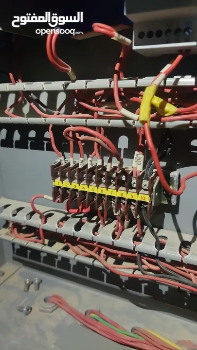 فني مكيفات فك وتركيب جميع انواع المكيفات صيانه عامه شحن غاز بأسعار مناسبه للجميع صيانه اجهزه مركزيه